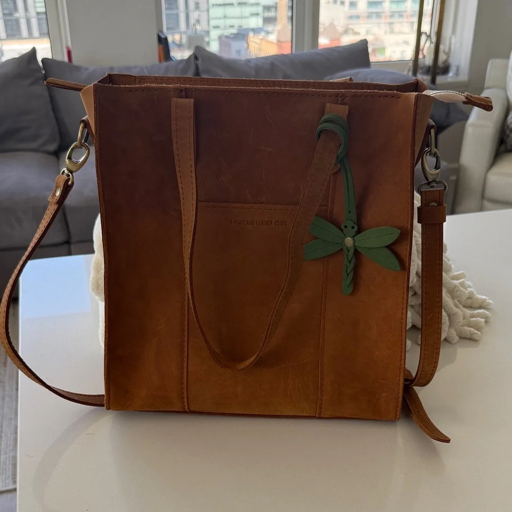 Portland Leather Tote - Picture 1 of 4